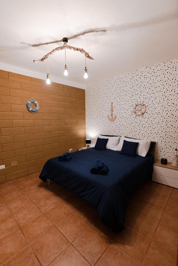 Blue Angel Oak - Apartment Bari Bagian luar foto