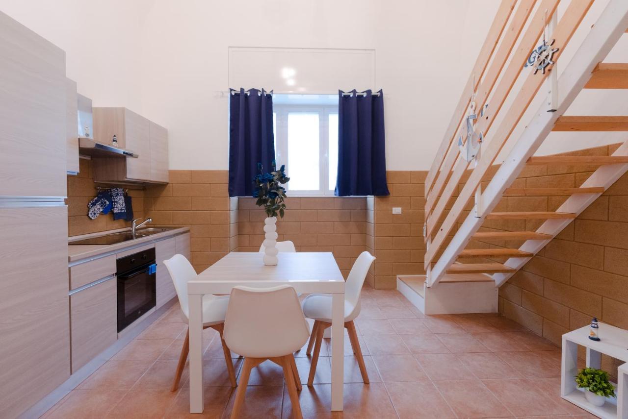 Blue Angel Oak - Apartment Bari Bagian luar foto
